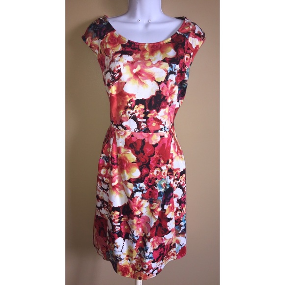 Liz Claiborne Dresses & Skirts - NWT Liz Claiborne size 12 dress